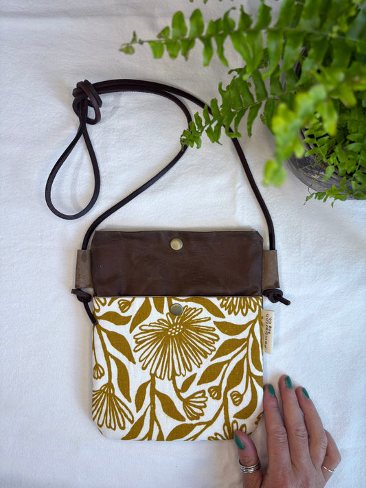 Mustard Daisies - Brown Oilskin