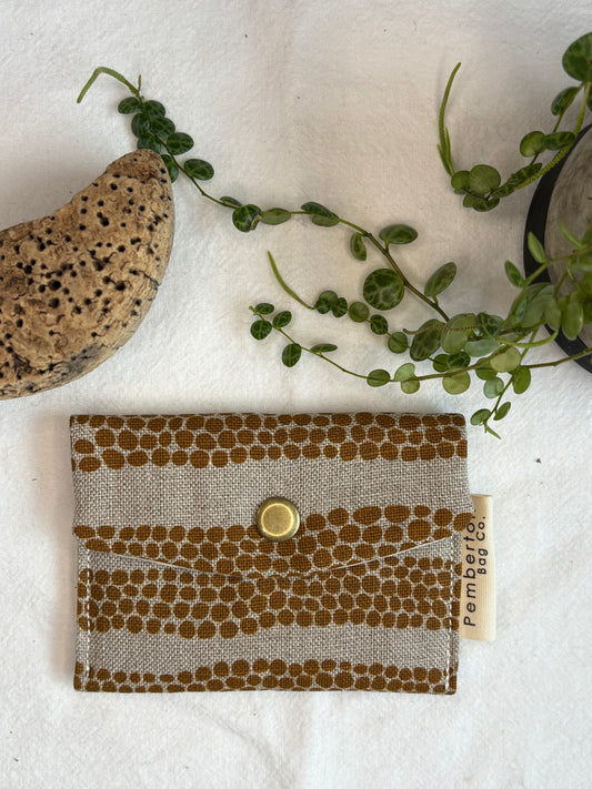 Ochre pebbles Style 2